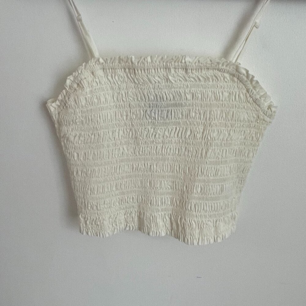 GAP Cropped Smocked Tank White (L)